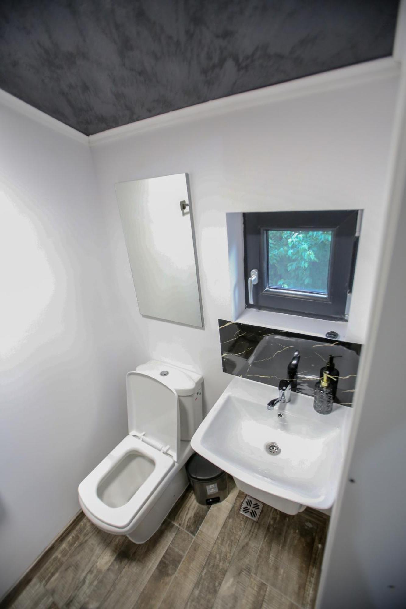 Casa Kevin Hotel Navodari Bagian luar foto